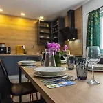 Coastal Urban Nest *