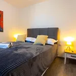 Coastal Urban Nest Appartement