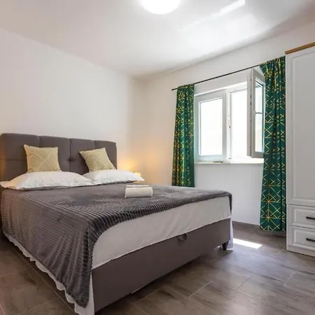 Apartament Coastal Urban Nest