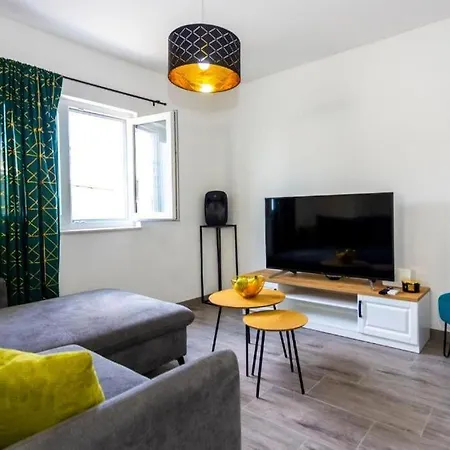Coastal Urban Nest Apartmán