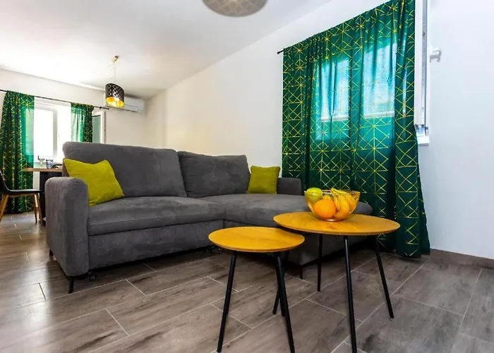 Coastal Urban Nest * Makarska