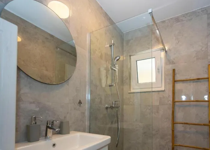 Apartman Coastal Urban Nest *